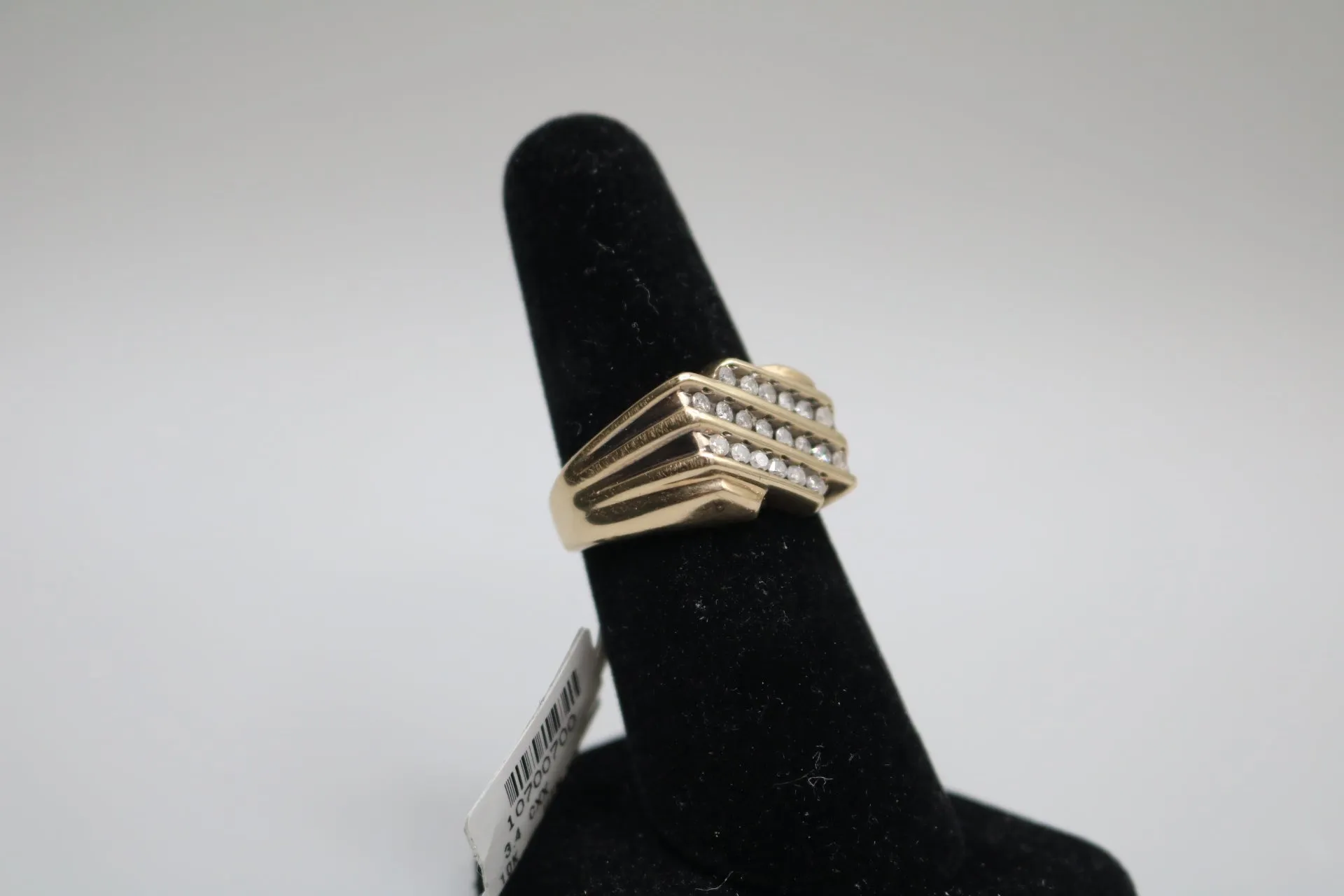 10-Karat Yellow Gold Diamond Diagonal Channel Ring Size of 8 1/4