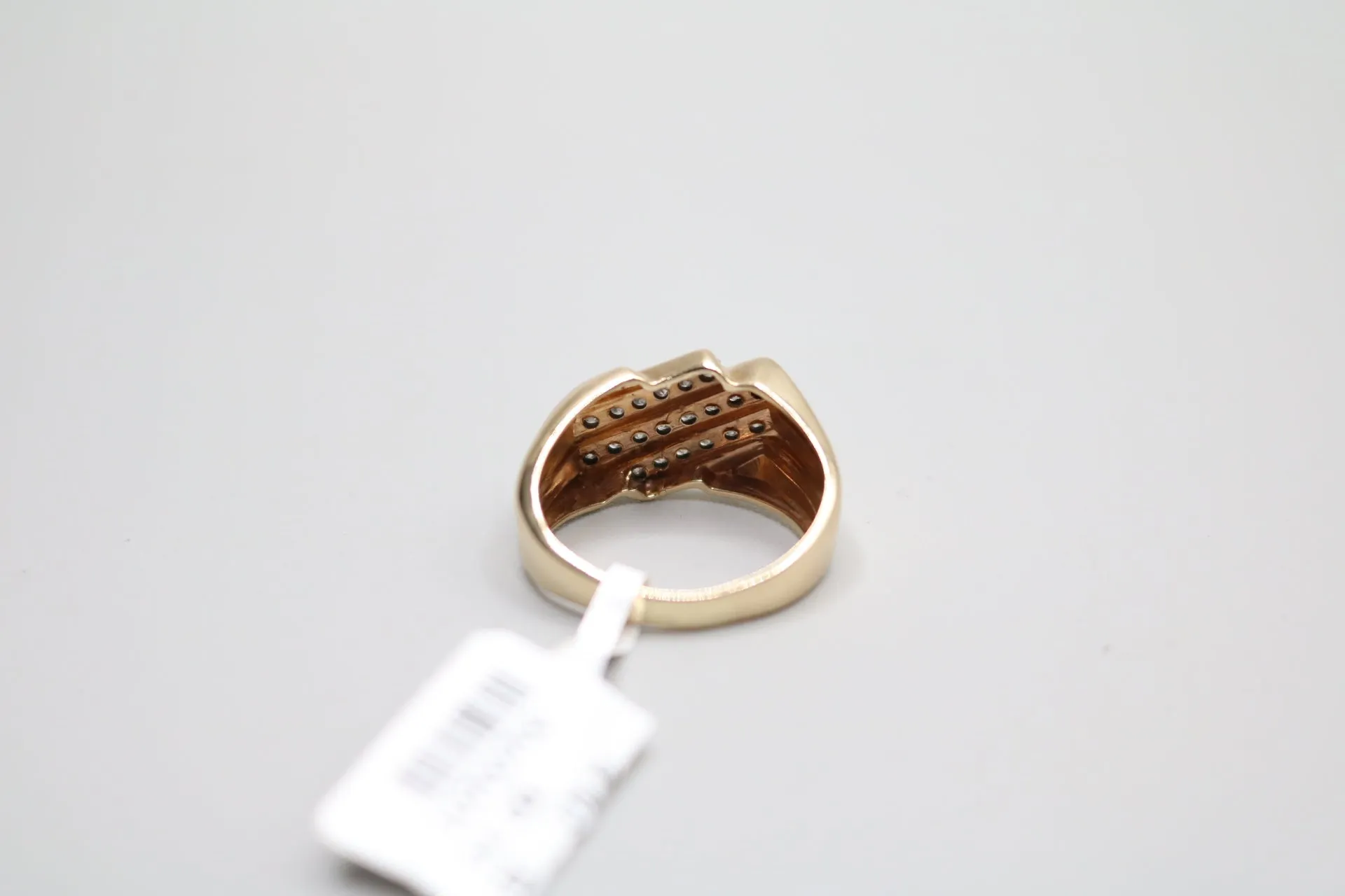 10-Karat Yellow Gold Diamond Diagonal Channel Ring Size of 8 1/4