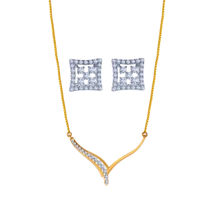 18k Stunning Diamond Pendant And Earrings Set