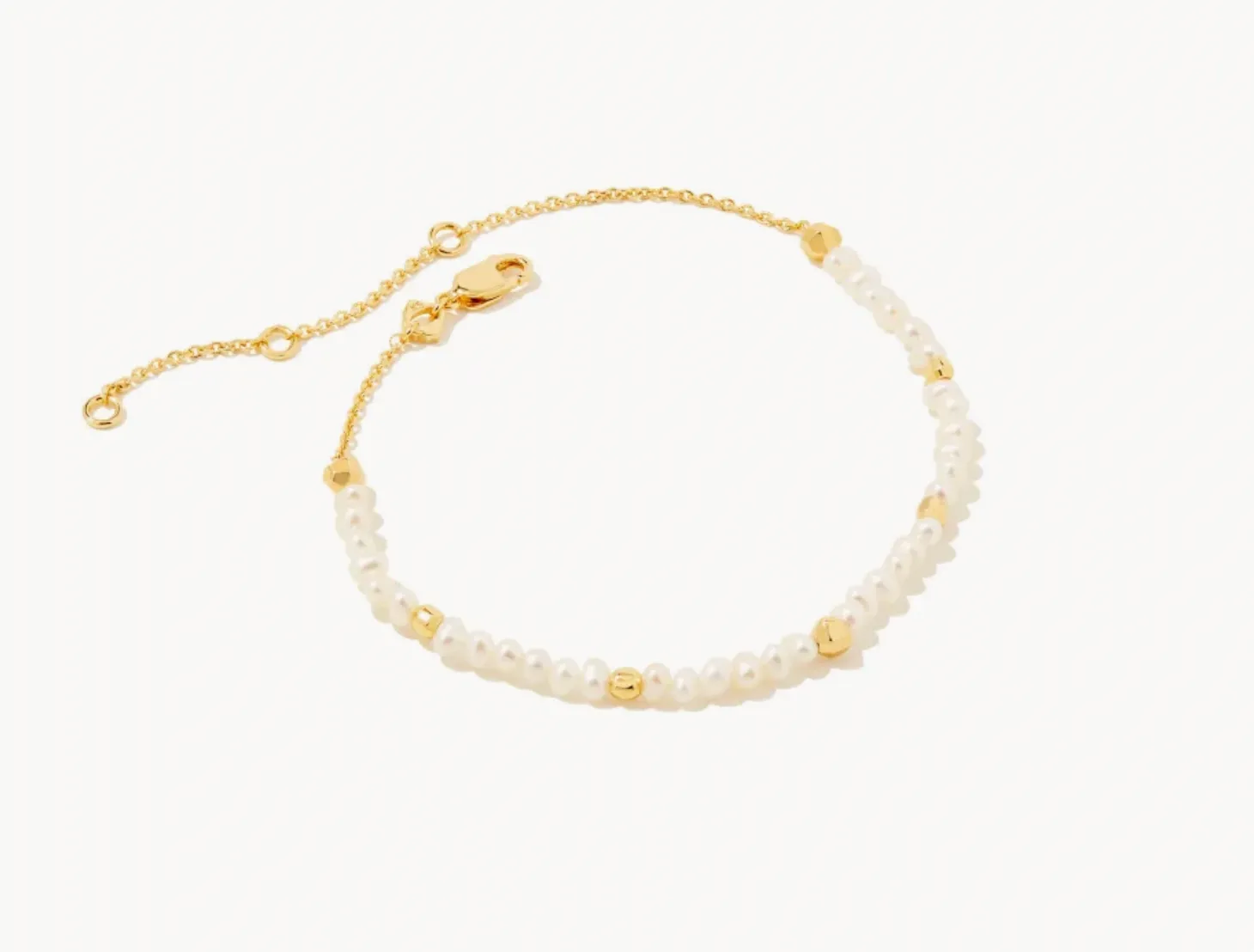 Brooklyn Delicate Pearl Bracelet