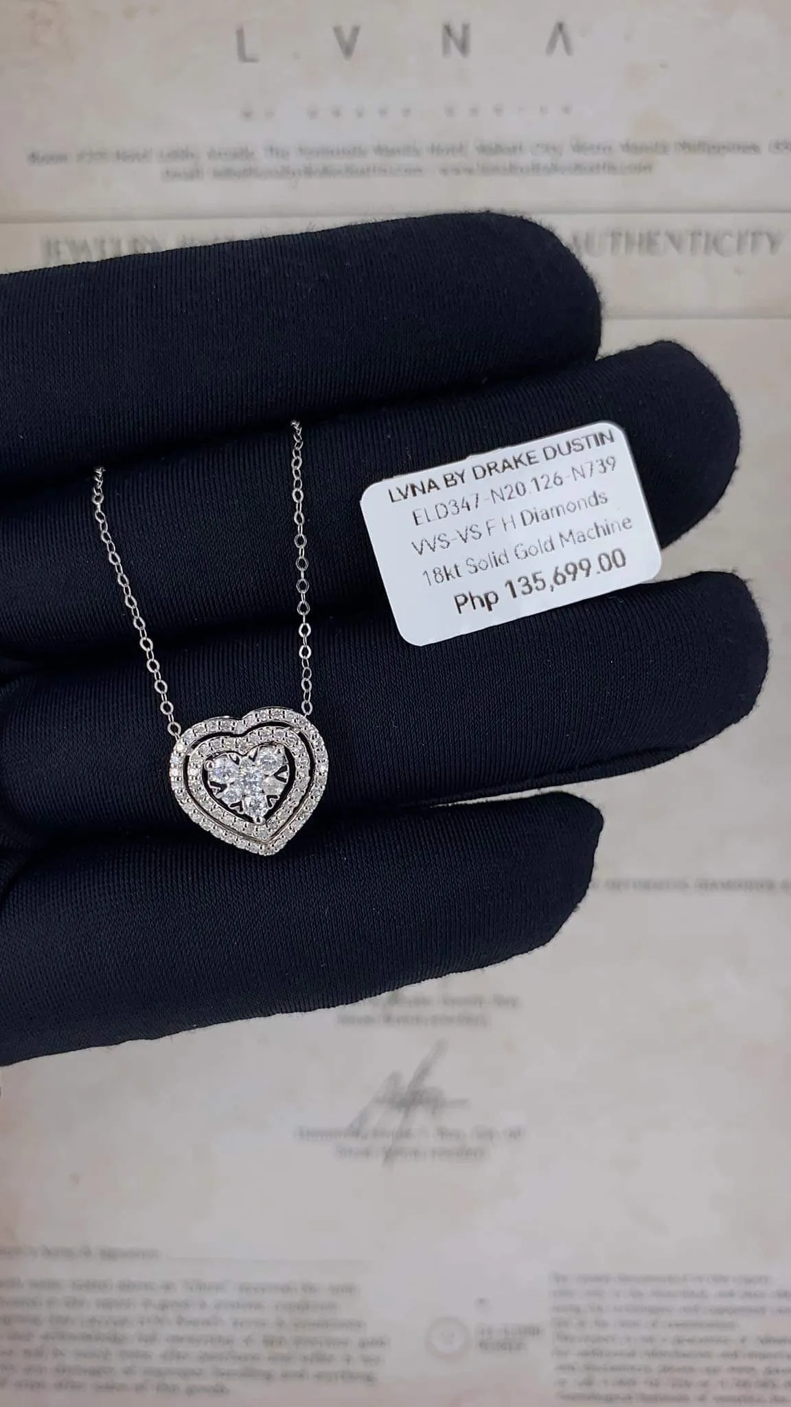 Classic Heart Halo Diamond Necklace 18kt