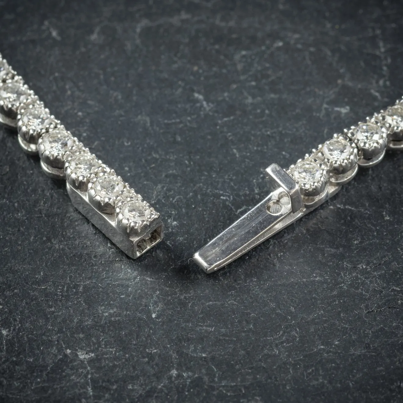 Diamond Necklace 18Ct White Gold