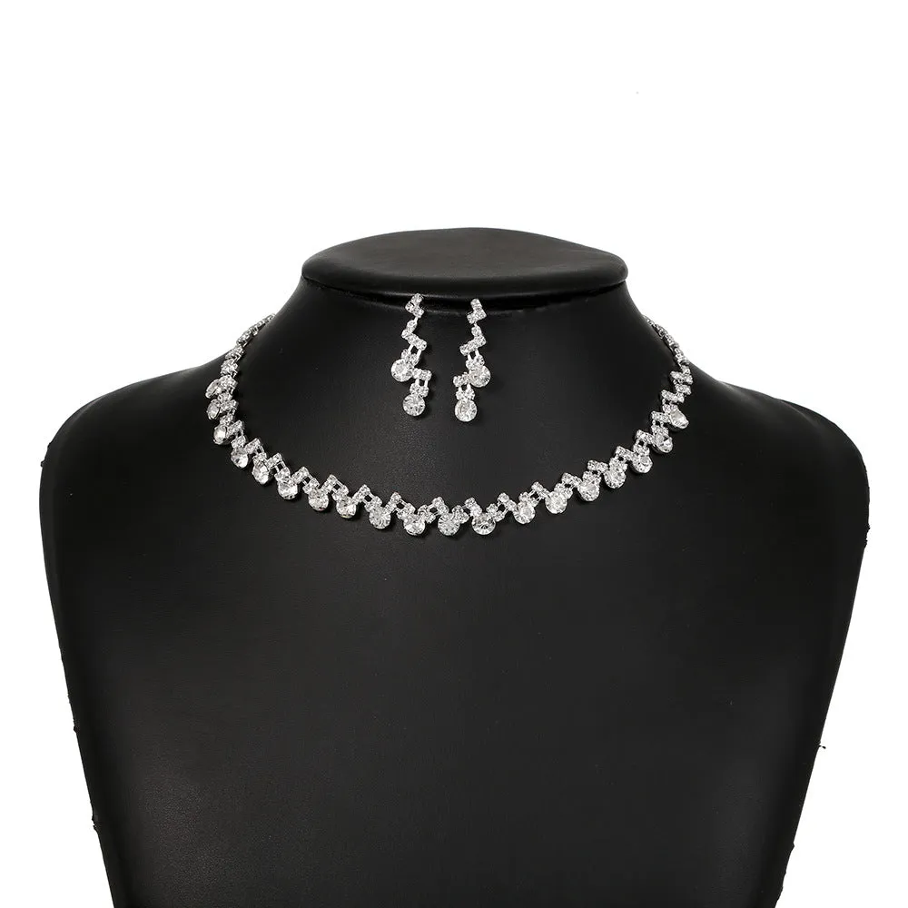 Elegant Rhinestone Necklace and Earrings Set - Stunning Claw Design