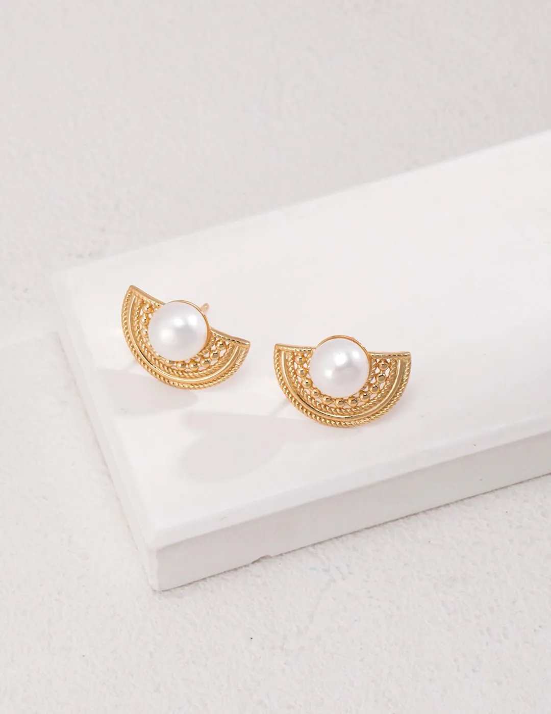 Fan-Shaped Pearl Stud Earrings