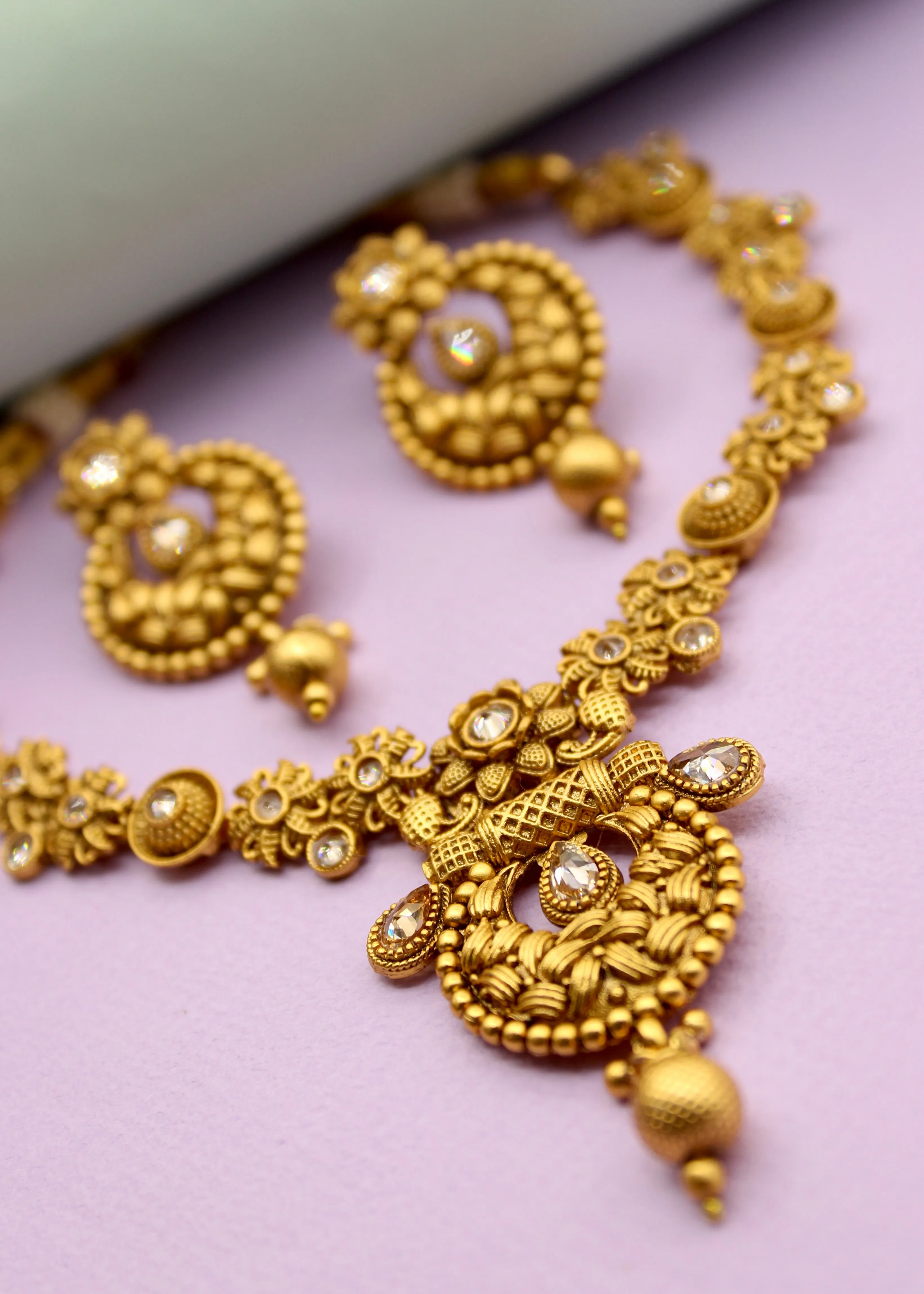 GRAND RAJWADI NECKLACE