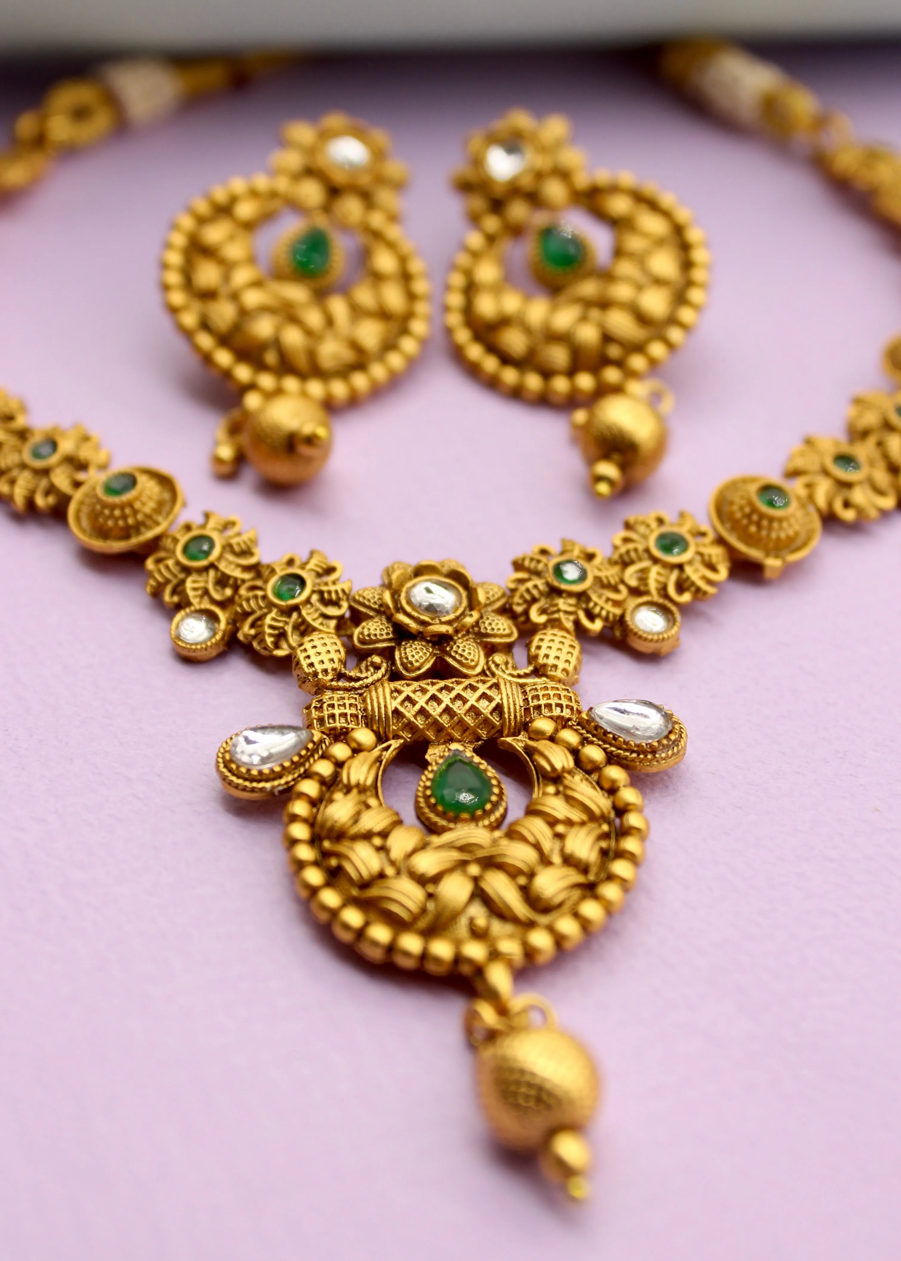 GRAND RAJWADI NECKLACE