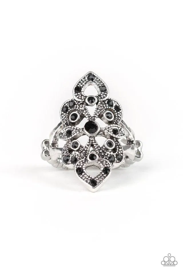 Paparazzi Ring ~ Princess Priss - Black