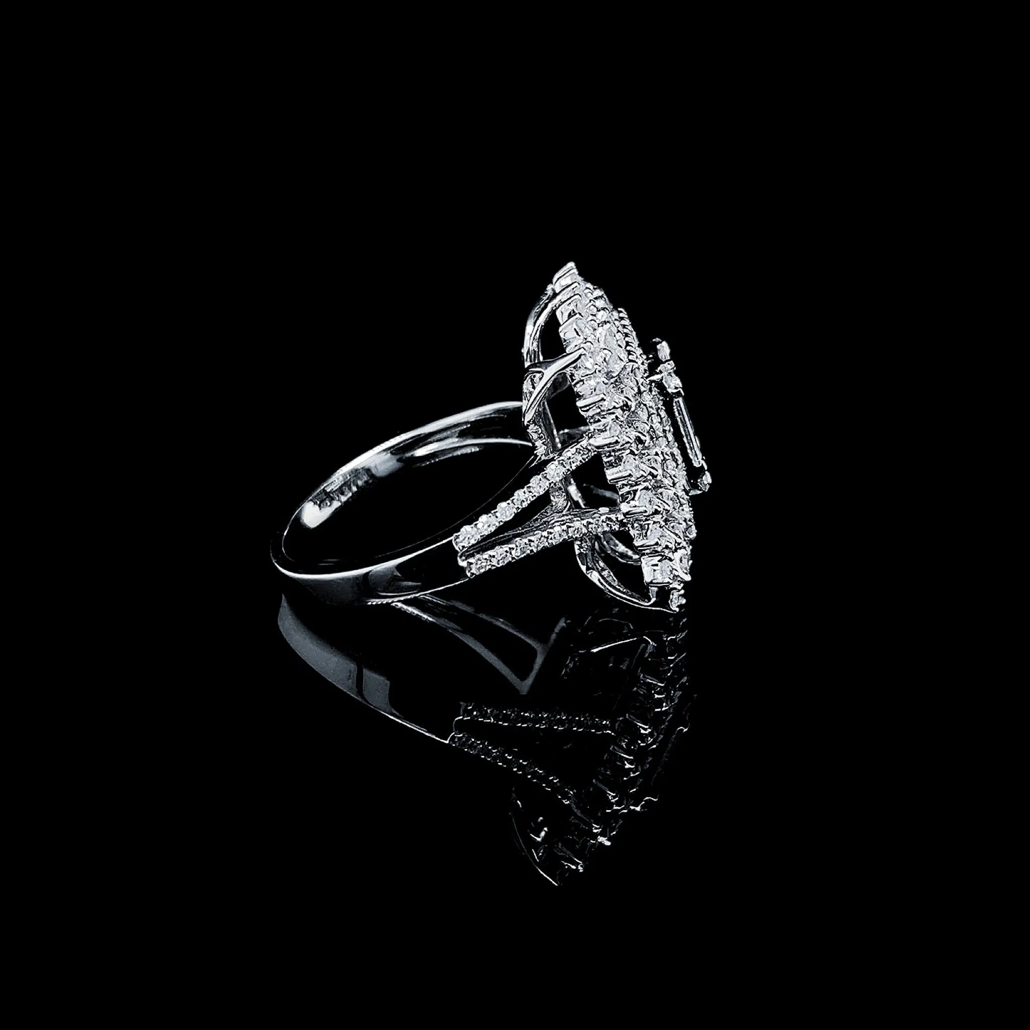 PREORDER | Square Deco Statement Diamond Ring 14kt