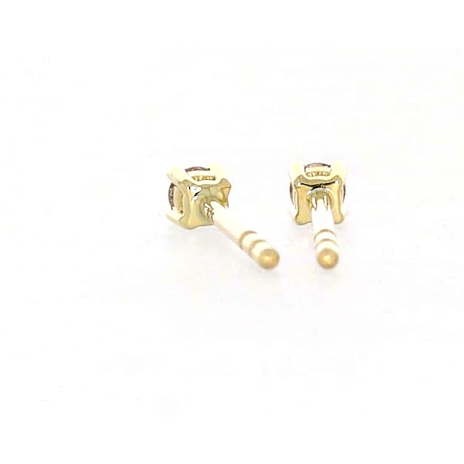 Solitaire 9ct Yellow Gold Round Brilliant Cut 0.06 CARAT tw of Diamonds Stud Earrings