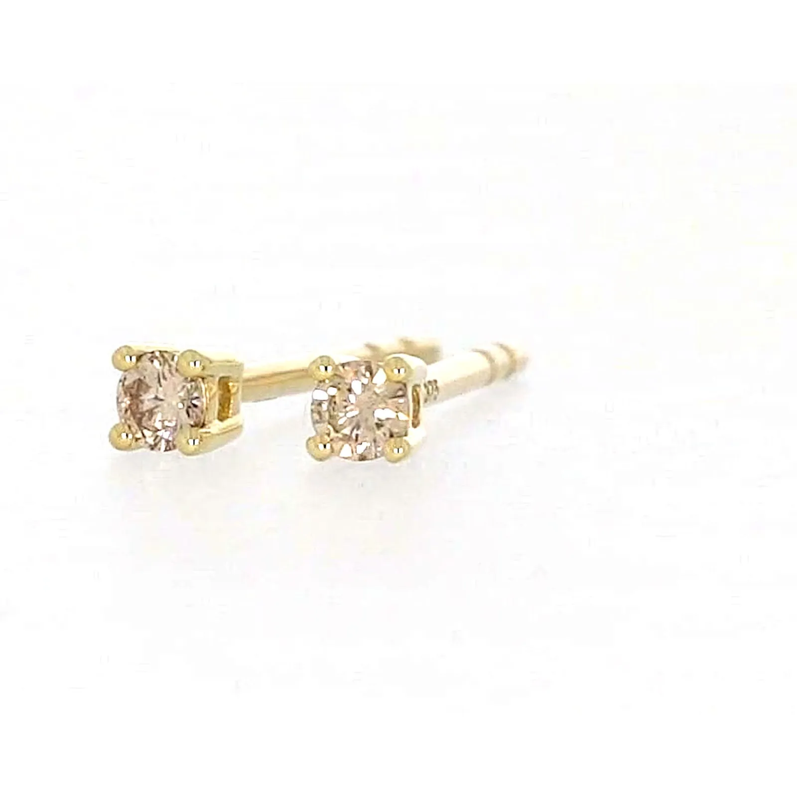 Solitaire 9ct Yellow Gold Round Brilliant Cut 0.06 CARAT tw of Diamonds Stud Earrings