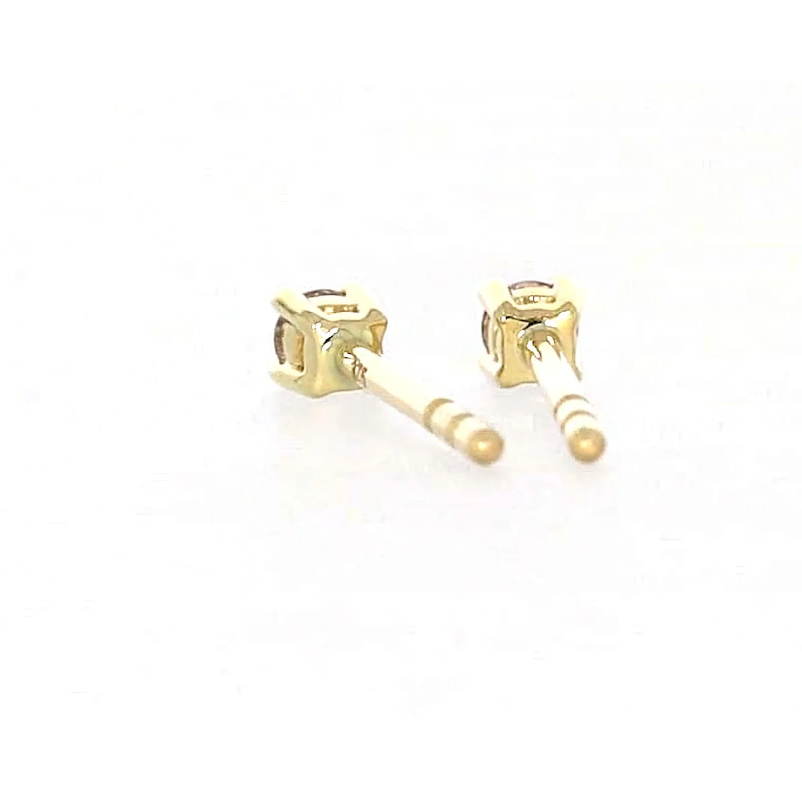 Solitaire 9ct Yellow Gold Round Brilliant Cut 0.06 CARAT tw of Diamonds Stud Earrings