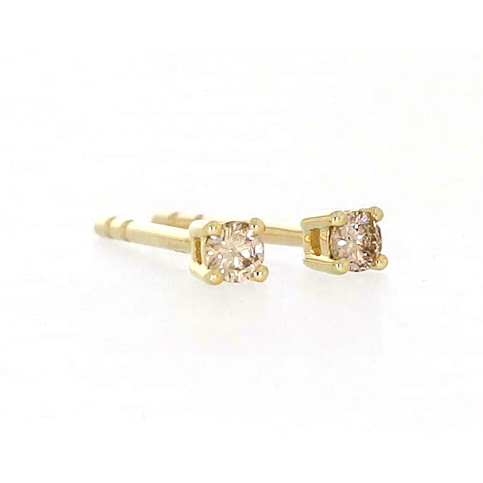 Solitaire 9ct Yellow Gold Round Brilliant Cut 0.06 CARAT tw of Diamonds Stud Earrings