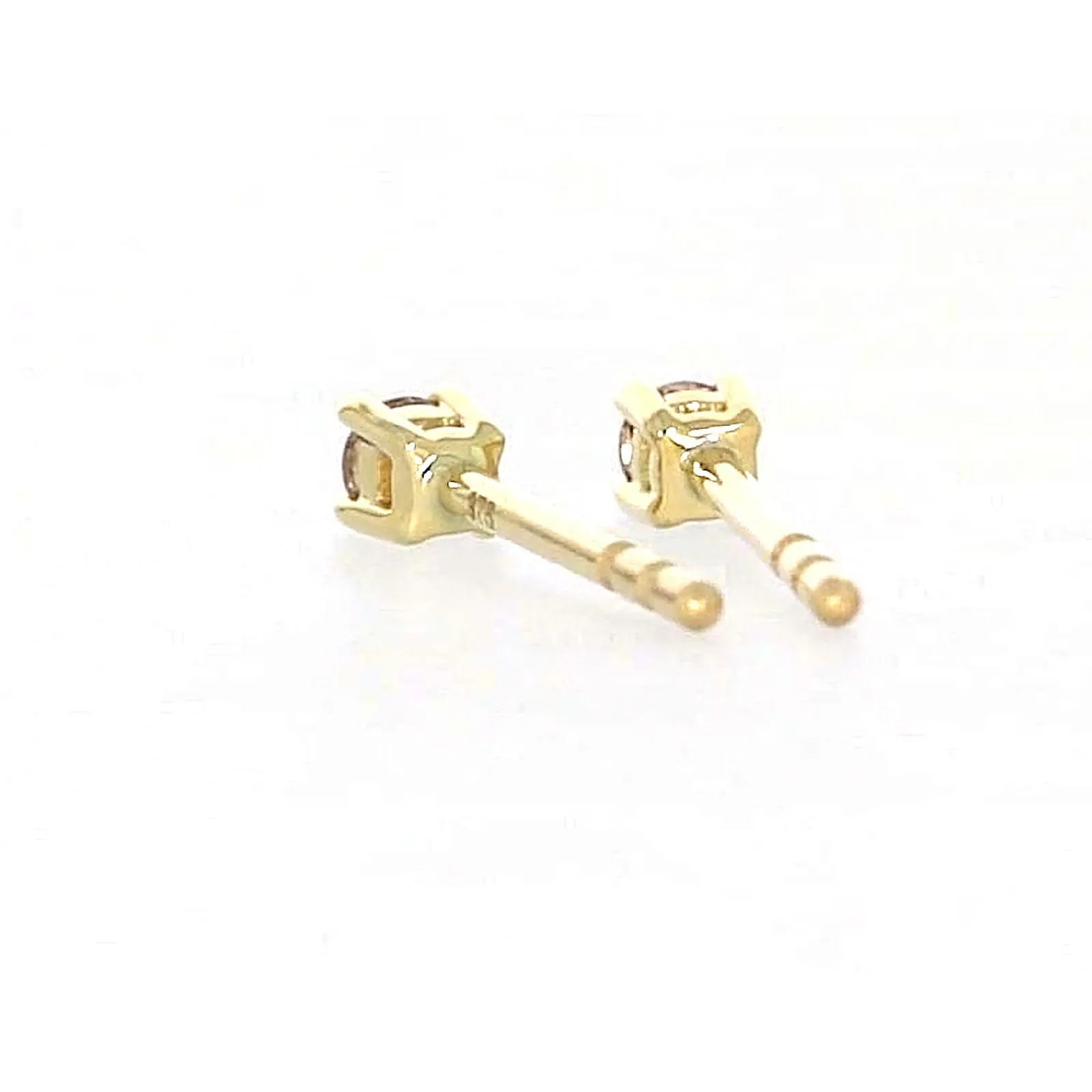 Solitaire 9ct Yellow Gold Round Brilliant Cut 0.06 CARAT tw of Diamonds Stud Earrings