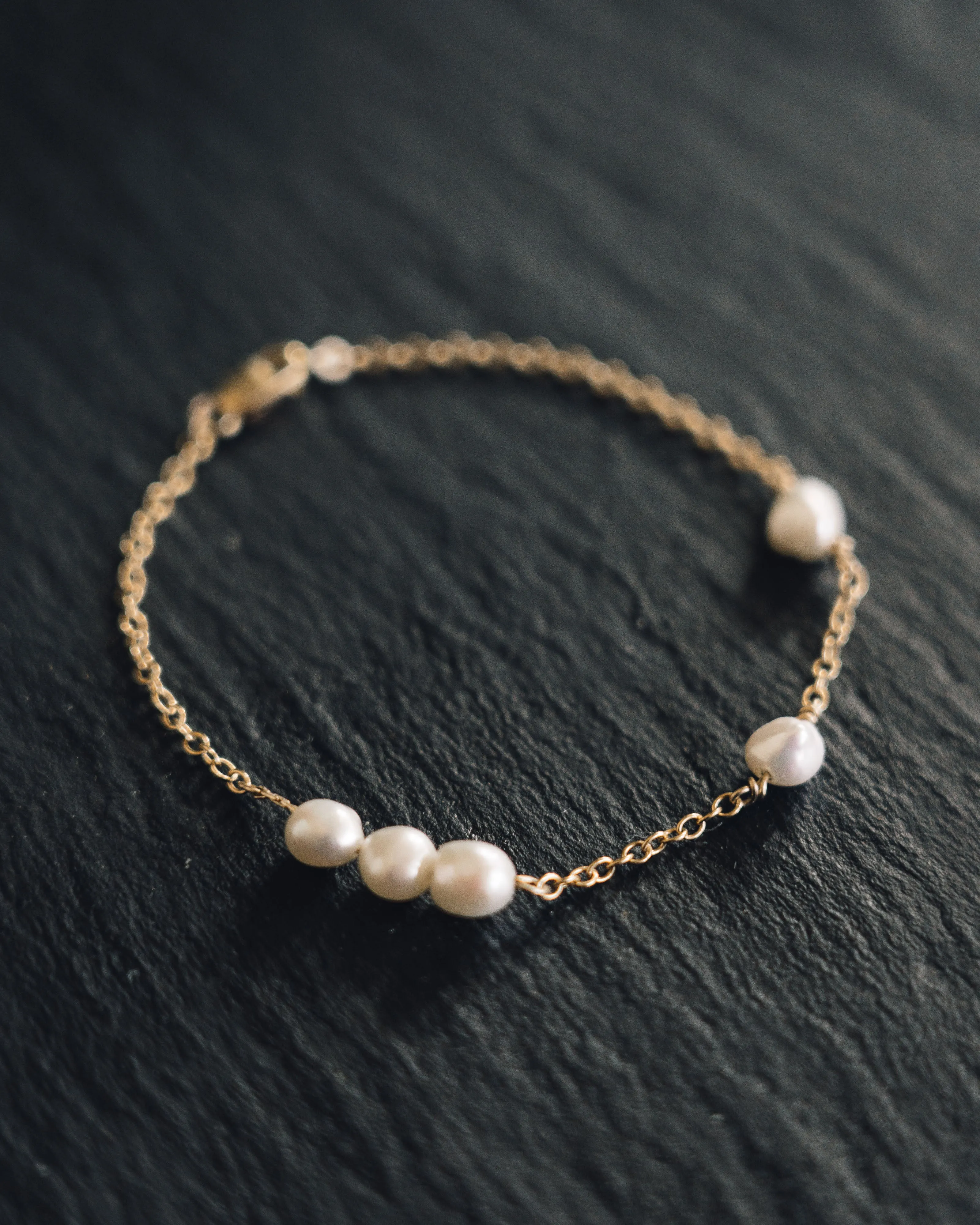 SUAI Mir Pearl Bracelet